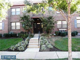 front w sidewalk