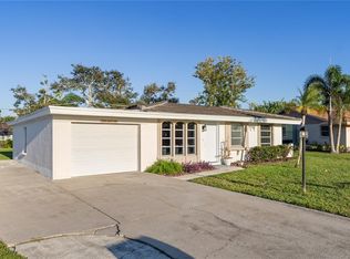 466 Sunnyside Dr, Venice, FL 34293