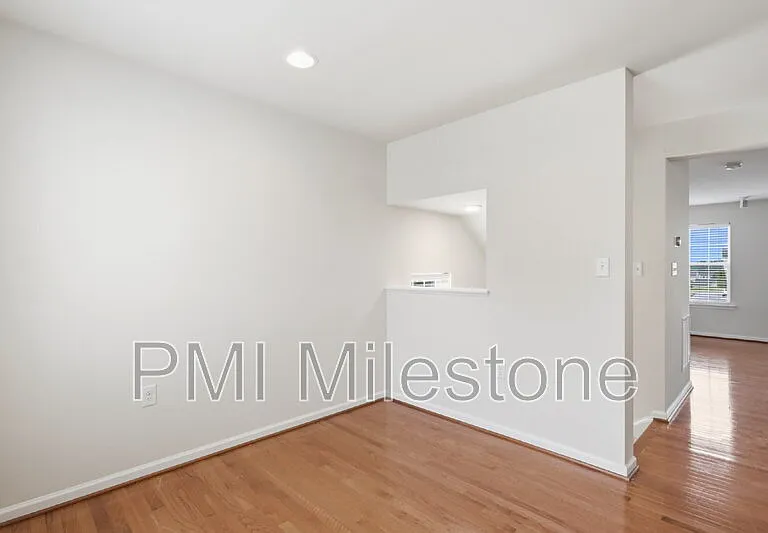 100 Bertelli Ct — Photo 17