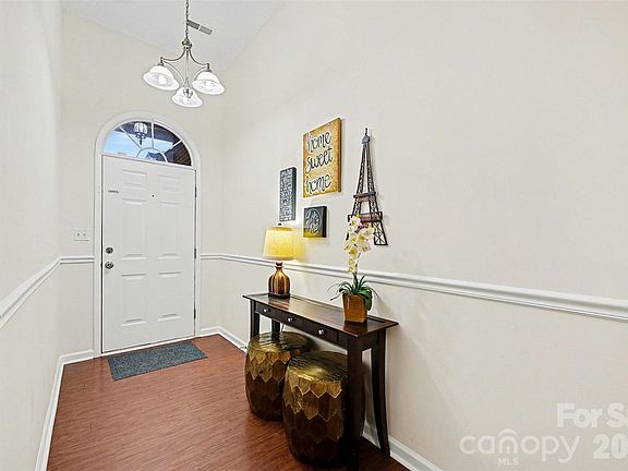 3rd image of 13505 Gatestone Ln