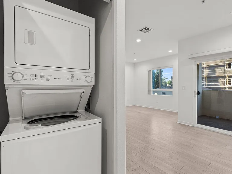 NoHo Beck 6320 LLC — Photo 6