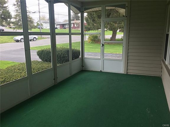 3rd image of 401 Northfield Way