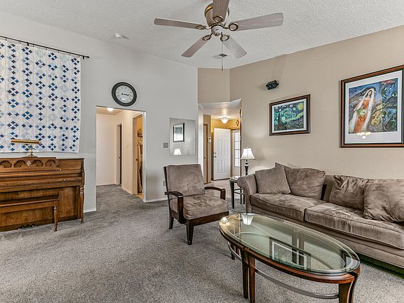4th image of 10624 Arabella Dr NW