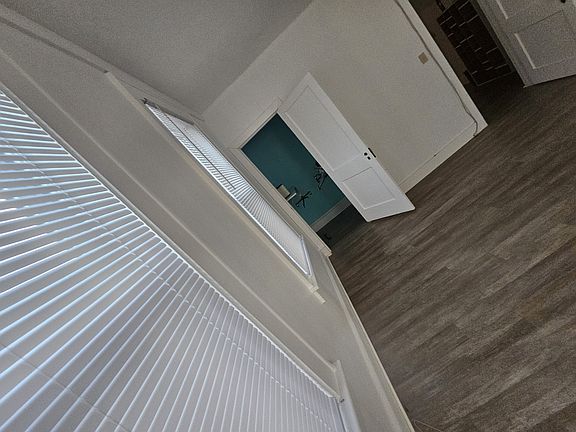 4th image of 75 Harris Rd