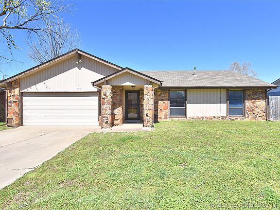 2nd image of 409 Trinidad Dr