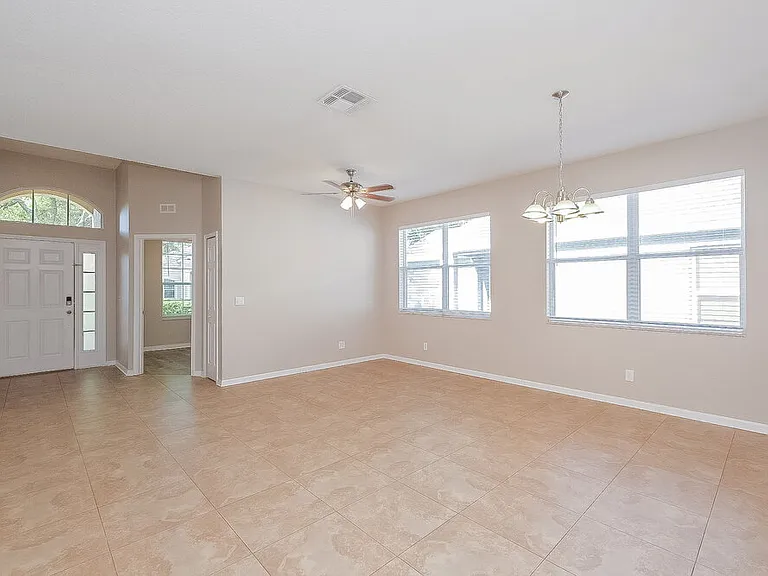 2520 Deer Forest Dr — Photo 3