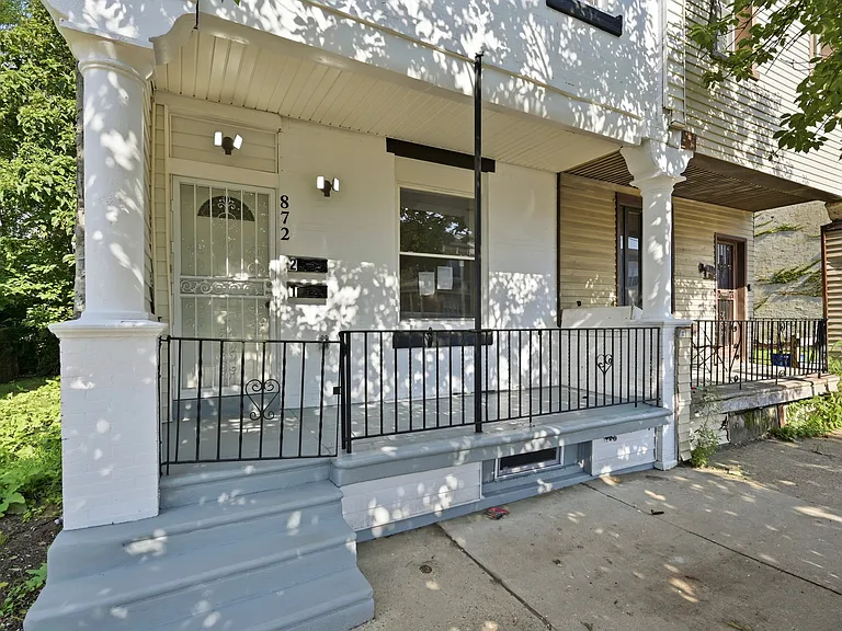 872 N 46th St #1 — Photo 8