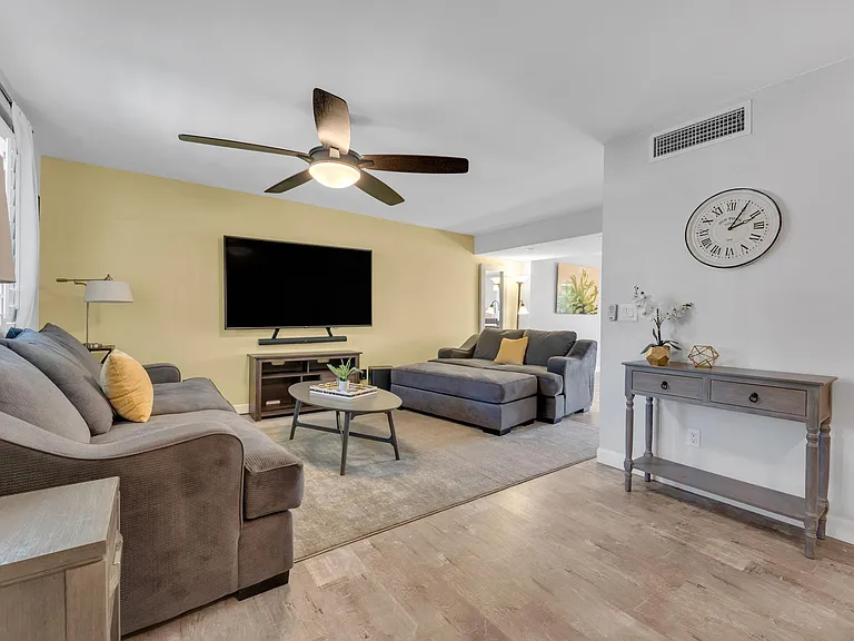 7663 E Montecito Ave — Photo 2