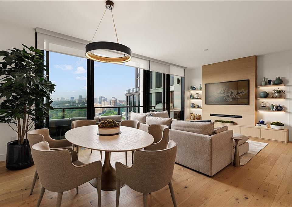 1st image of 2425 Peachtree Rd NE #1406