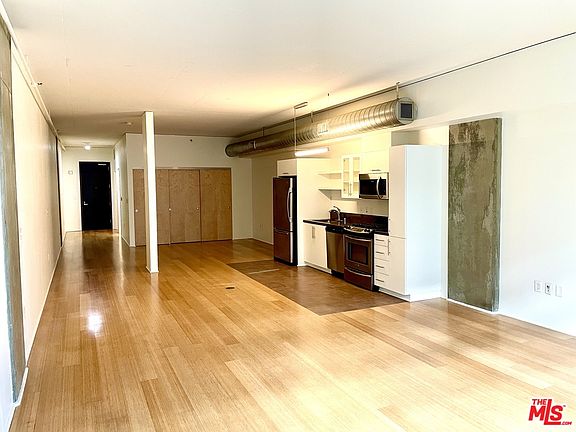 2nd image of 1111 S Grand Ave APT 602