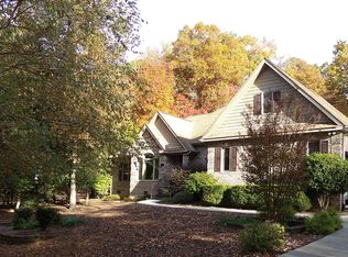 1970 Wedgewood Dr, Sanford, NC 27332