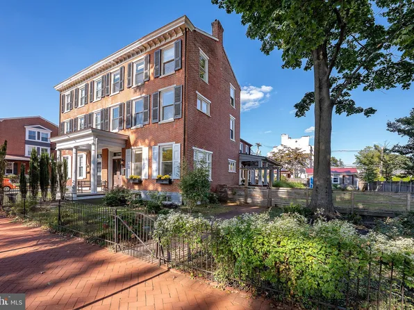 303 S Church St, West Chester, PA 19382