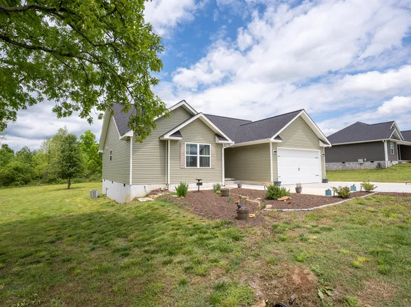95 Dogwood Ln, Rainsville, AL 35986