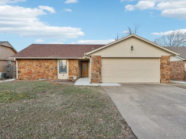 405 NE Spruce Ave, Bartlesville, OK 74006