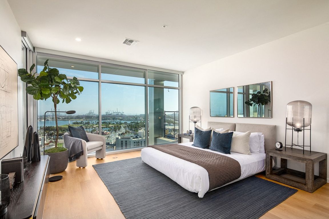 200 West Ocean Bedroom