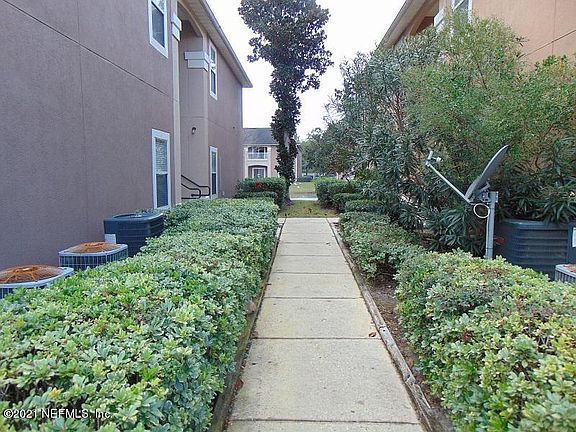 2nd image of 9690 Amarante Cir Unit 15
