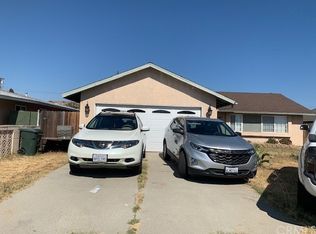 6877 Catawba Ave, Fontana, CA 92336