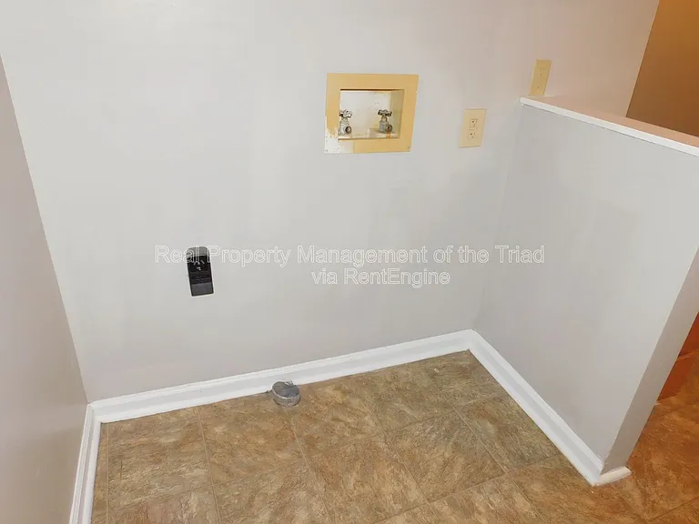 216 Matt Pl — Photo 16