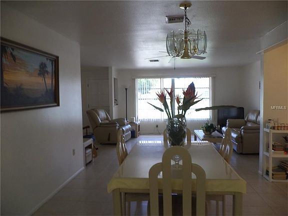 5th image of 2200 Blackwood Dr
