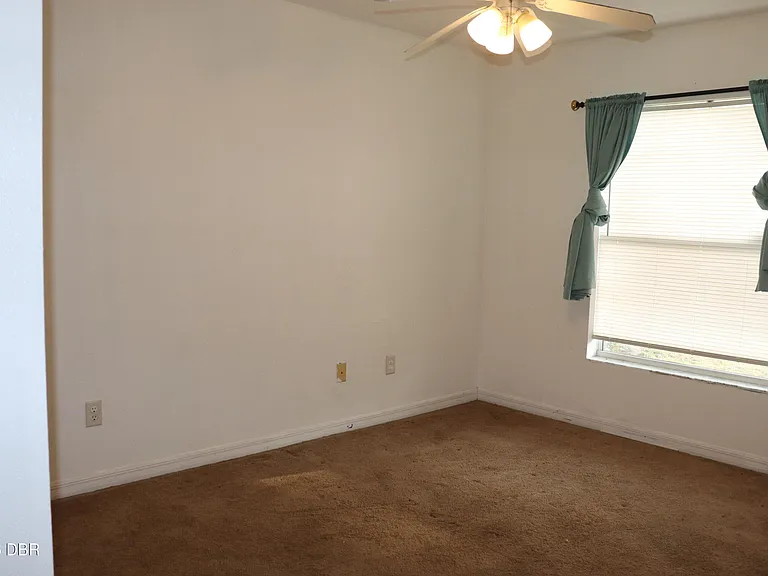 1061 Oak Forest Cir — Photo 8