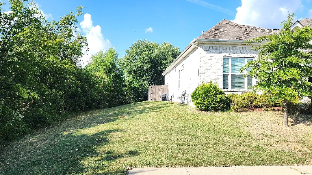 3 bed, 2074 sqft, $3,800 — Photo 4