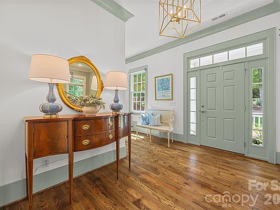 5th image of 3013 Mountainbrook Rd