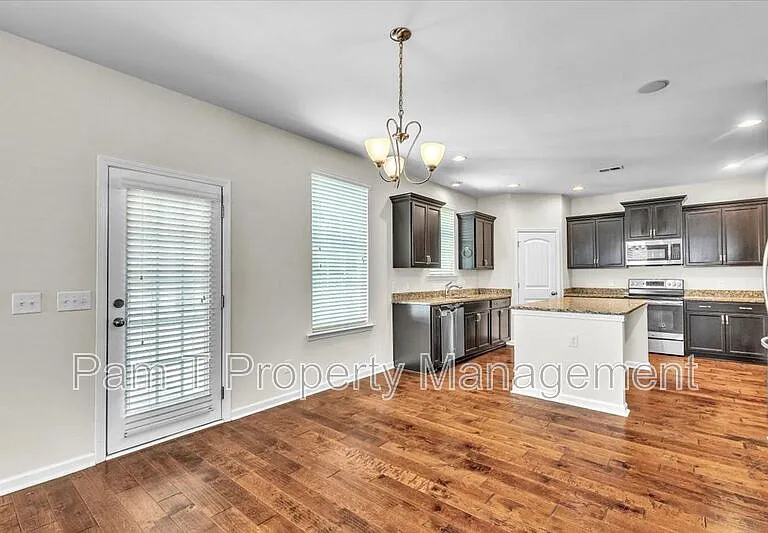 356 Casey Dr — Photo 16