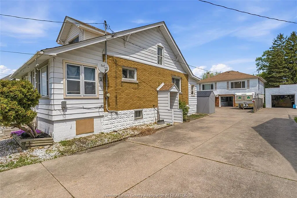 3 bed, $2,000 — Photo 4