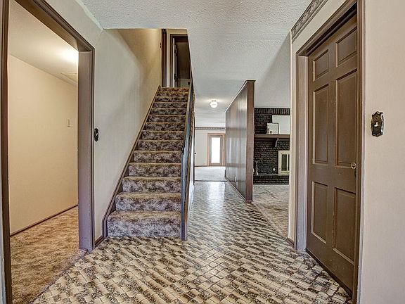 3rd image of 3209 W Neilson Dr