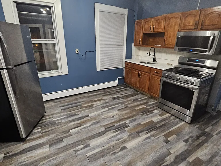 359 Avon Ave #2 — Photo 14