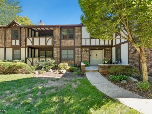15A Heritage Dr BLDG 15 #A, Chatham Twp., NJ 07928
