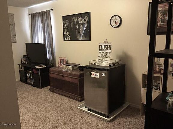 5th image of 6749 Newgate Cir E