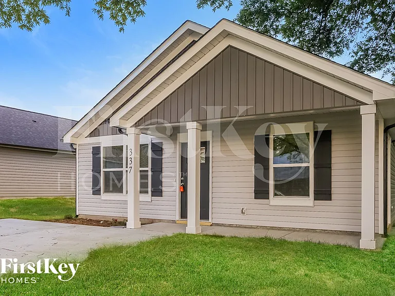 337 Pecan Ct SW — Photo 3