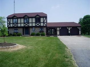 690 Bischoff Rd, New Carlisle, OH 45344