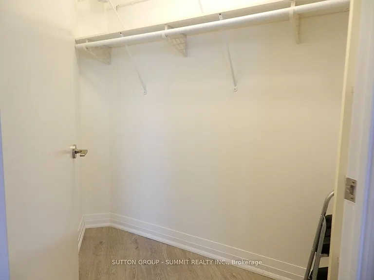25 Carlton St #506 — Photo 13