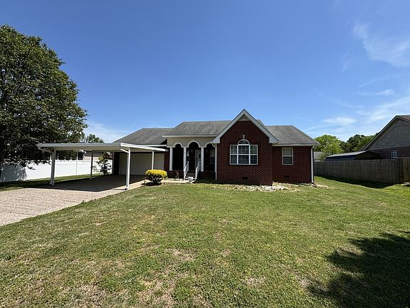 2nd image of 1011 Shirley Dr