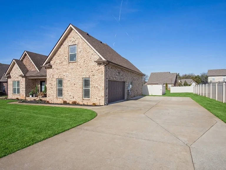221 Waldron View Dr — Photo 45