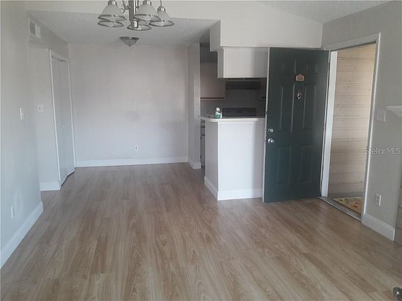 4th image of 4350 Perkinshire Ln APT Q-208