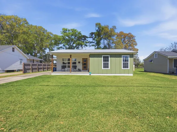622 May St, Jennings, LA 70546
