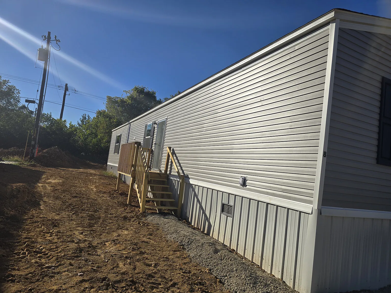 360 Hill St — Photo 3