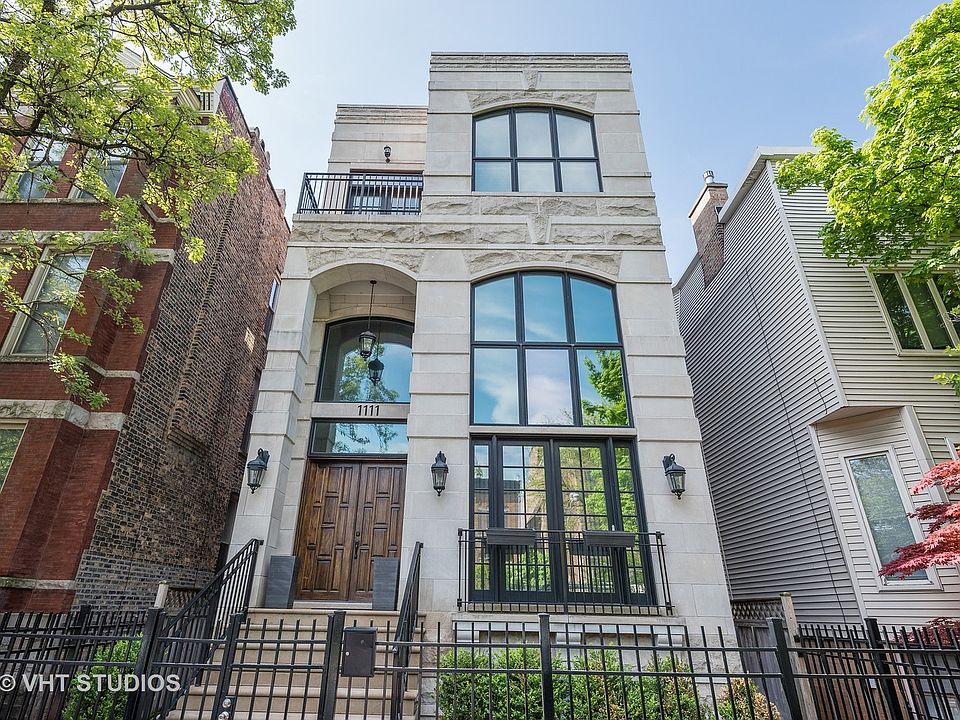 1st image of 1111 W Wrightwood Ave #2