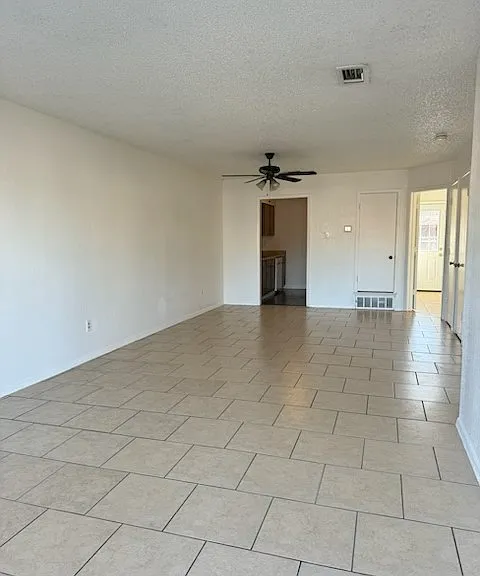 1714 Georgia St — Photo 2