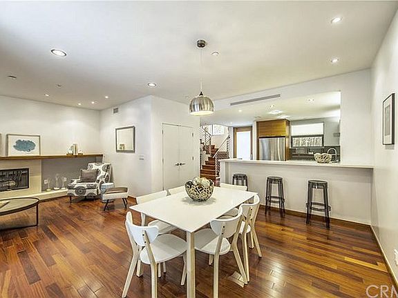 4th image of 914 14th St APT 102