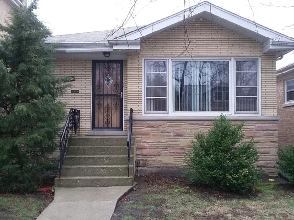 5920 N Leonard Ave, Chicago, IL 60646