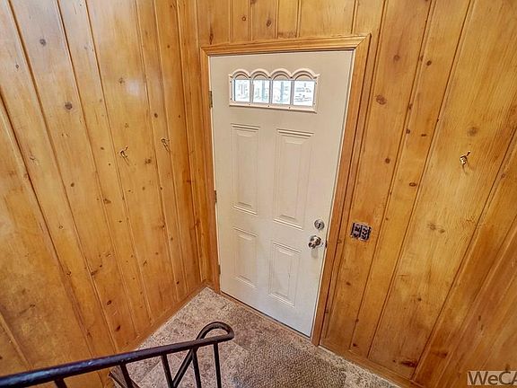 3rd image of 2403 Lakewood Ave