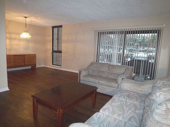 Living/Dining Rooms