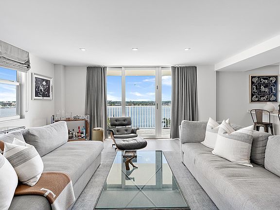 4th image of 1801 S Flagler Drive #903