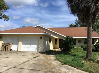 5213 Fredrick Rd, Fruitland Park, FL 34731