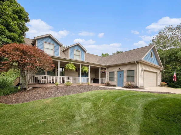 21 Columbine Dr, South Haven, MI 49090
