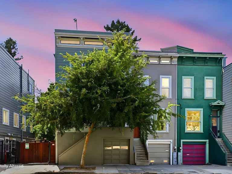 2570 Folsom St — Photo 37